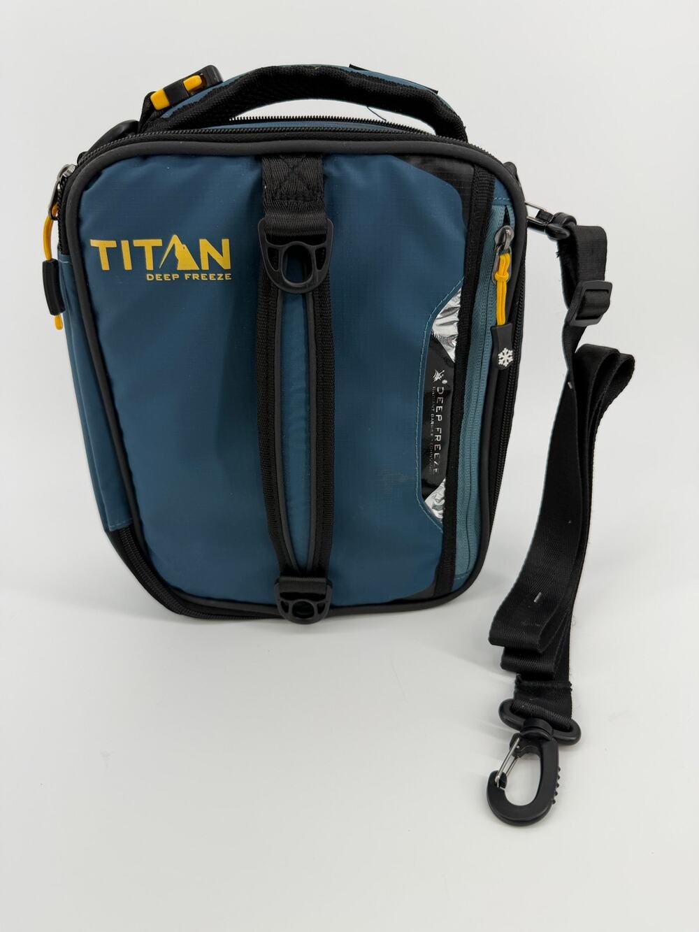 Titan by Arctic Zone Deep Freeze Expandable Lunch Bag